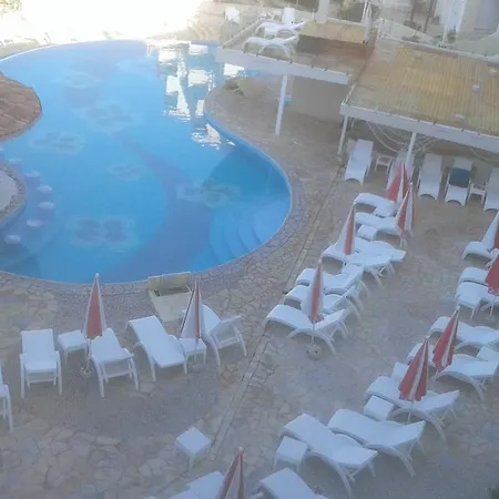 Valentino Bouganville Bay דירה