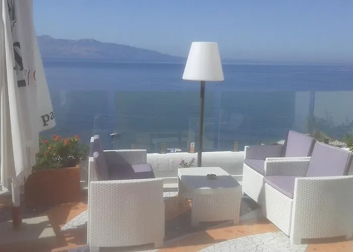 Valentino Bouganville Bay * Sarandë